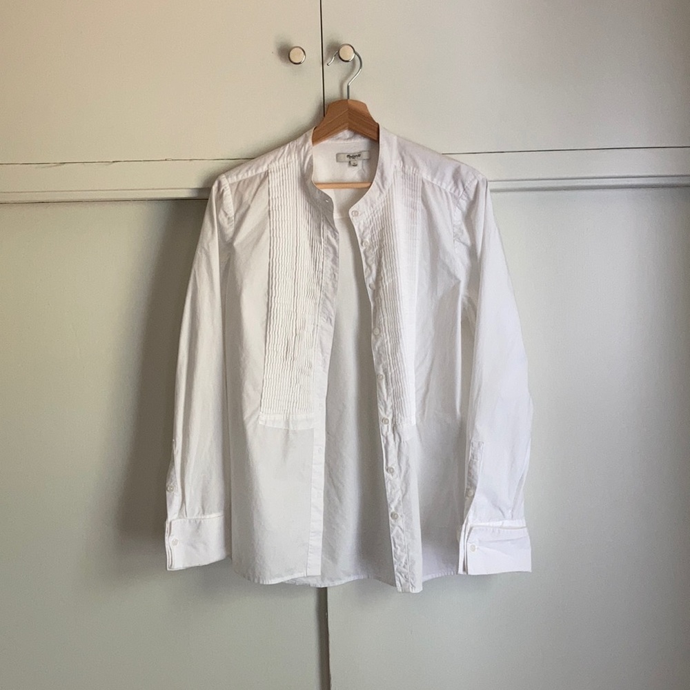 White tuxedo-front white Madewell shirt